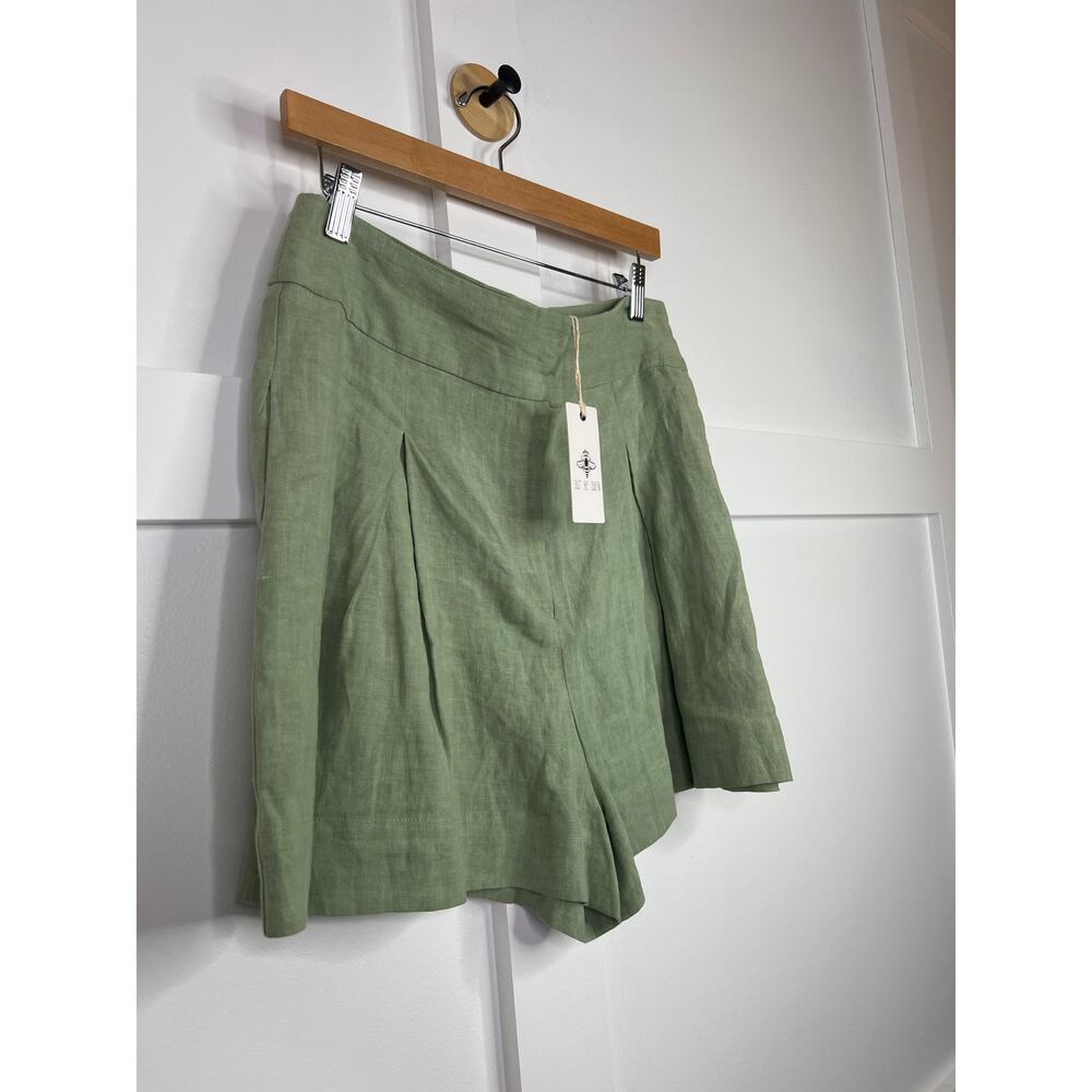 NWT Just Bee Queen High Waist Pleated Front Marlow Shorts Green Size: Large - Picture 2 of 4